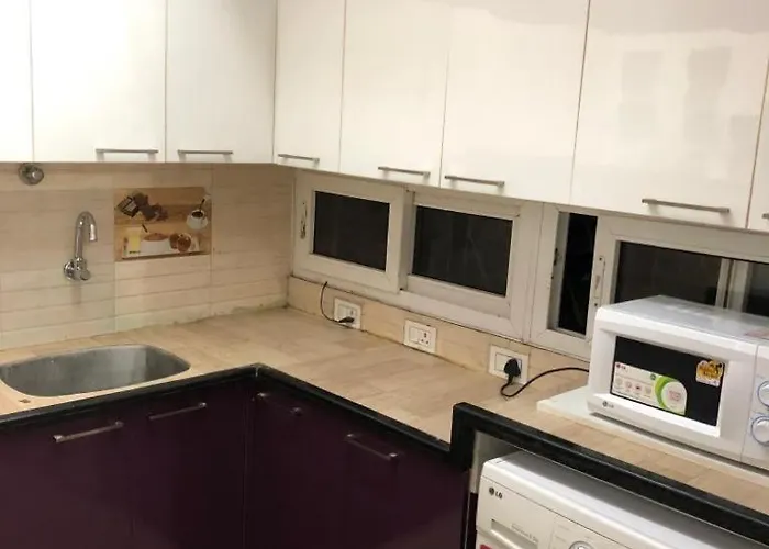 Avvairam Service Apartment - C9